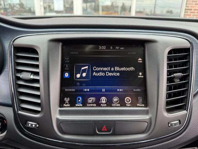 2015 Chrysler 200 S