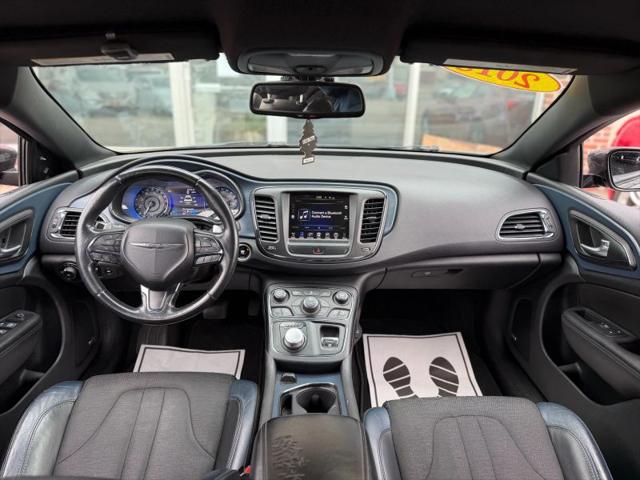 2015 Chrysler 200 S
