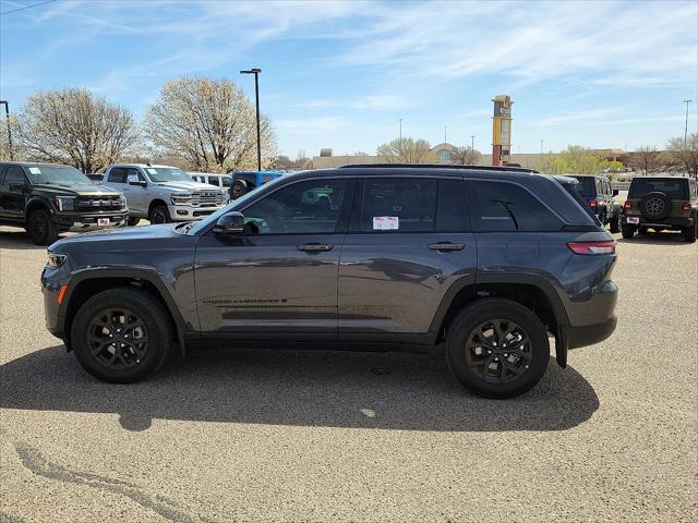 2026 Jeep Grand Cherokee GRAND CHEROKEE LAREDO ALTITUDE 4X4