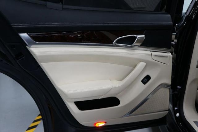2013 Porsche Panamera GTS