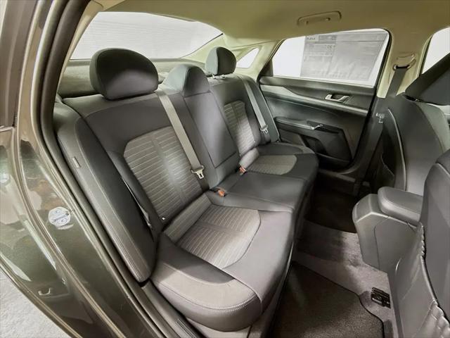2026 Kia K5 LXS FWD