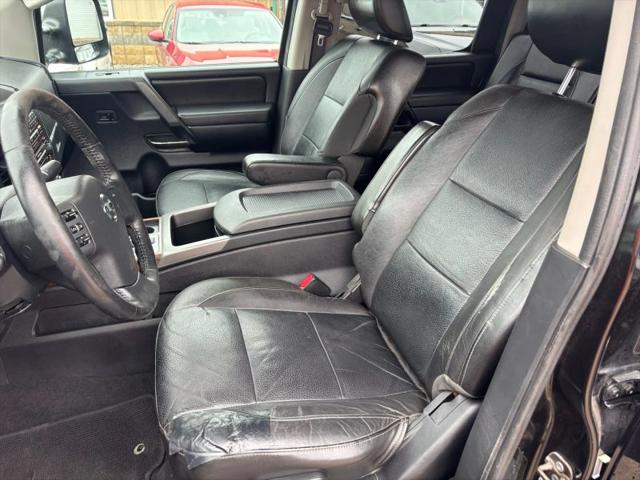 2011 Nissan Titan SL