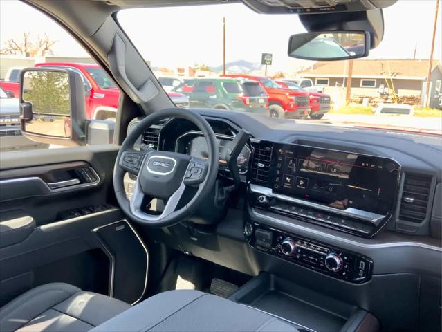 2026 GMC Sierra 2500HD Crew Cab, Standard Bed, SLT, 4WD
