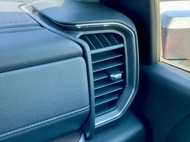 2026 GMC Sierra 2500HD Crew Cab, Standard Bed, SLT, 4WD