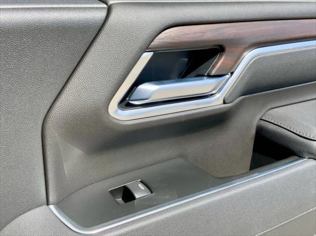 2026 GMC Sierra 2500HD Crew Cab, Standard Bed, SLT, 4WD