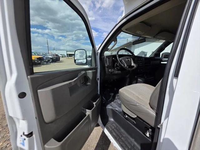 2017 Chevrolet Express Cutaway Work Van