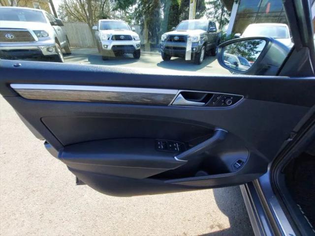 2017 Volkswagen Passat 1.8T SE