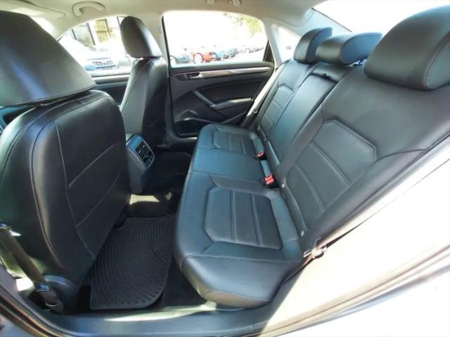 2017 Volkswagen Passat 1.8T SE