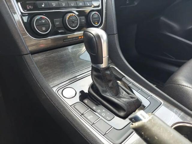 2017 Volkswagen Passat 1.8T SE