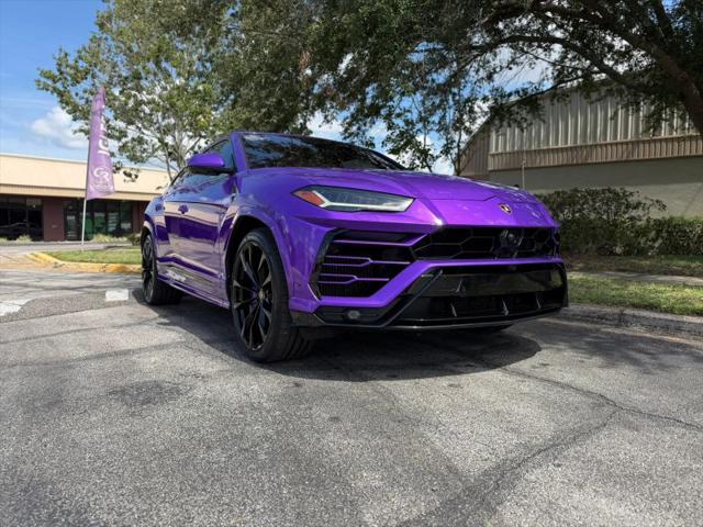 2021 Lamborghini Urus Graphite Capsule