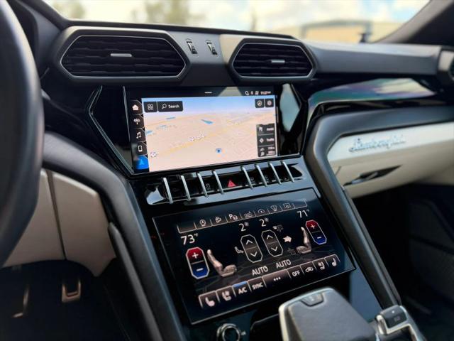 2021 Lamborghini Urus Graphite Capsule