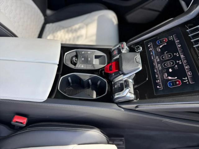 2021 Lamborghini Urus Graphite Capsule