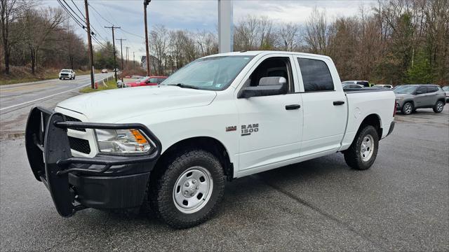 2022 RAM 1500 Classic Tradesman Crew Cab 4x4 57 Box