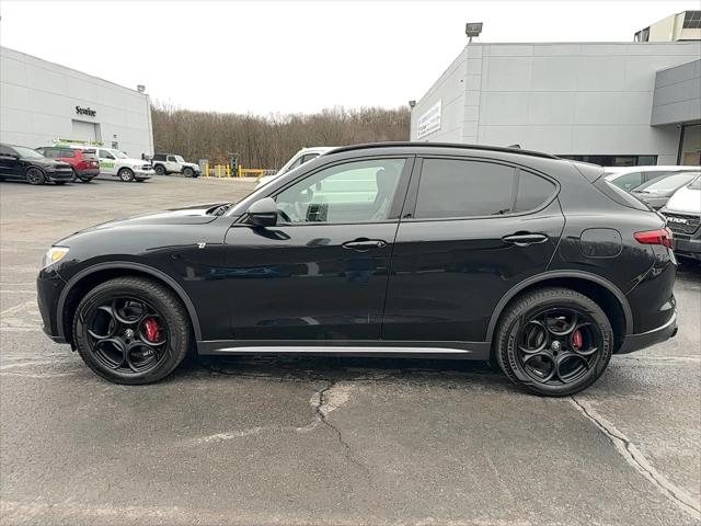 2022 Alfa Romeo Stelvio Ti AWD