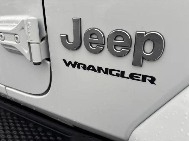2023 Jeep Wrangler 4-Door Sahara