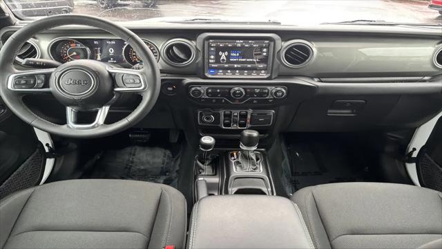 2023 Jeep Wrangler 4-Door Sahara