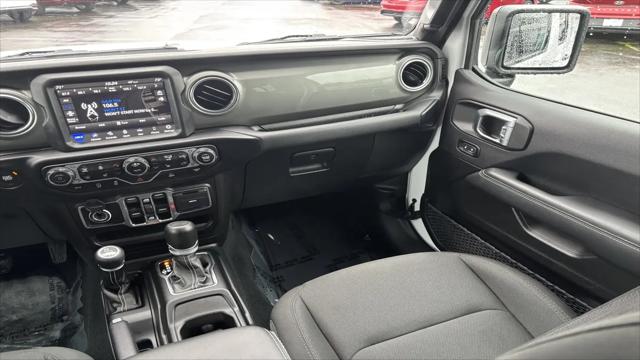 2023 Jeep Wrangler 4-Door Sahara