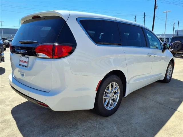 2026 Chrysler Voyager LX