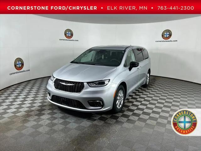 2024 Chrysler Pacifica Touring L for sale in Elk River, MN