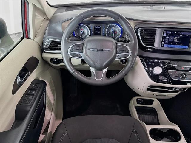 2022 Chrysler Voyager LX