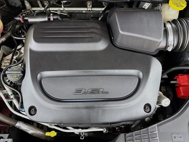 2022 Chrysler Voyager LX
