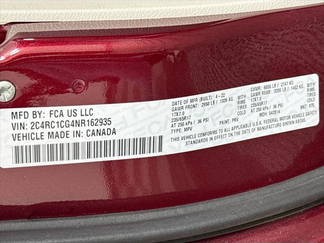 2022 Chrysler Voyager LX