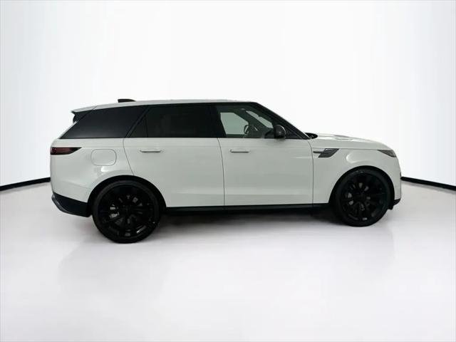 2026 Land Rover Range Rover Sport P360 SE