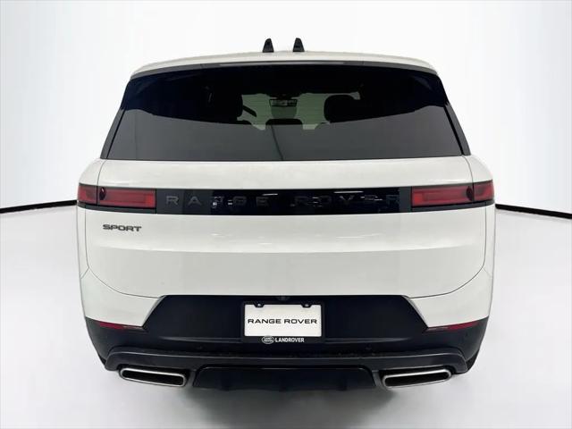 2026 Land Rover Range Rover Sport P360 SE