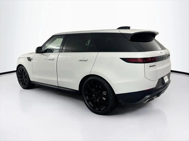 2026 Land Rover Range Rover Sport P360 SE