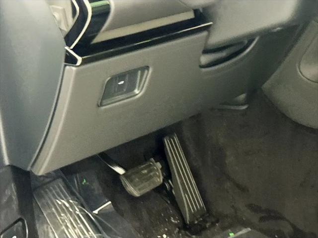 2026 Land Rover Range Rover Sport P360 SE