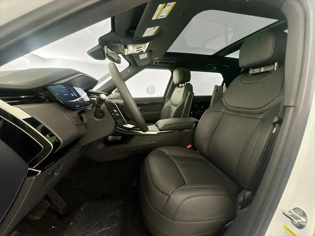 2026 Land Rover Range Rover Sport P360 SE