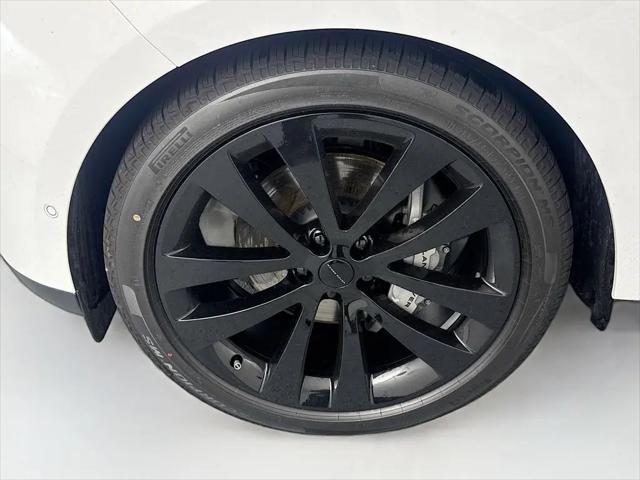 2026 Land Rover Range Rover Sport P360 SE