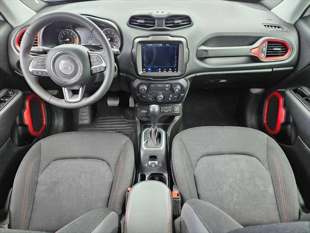 2023 Jeep Renegade Trailhawk 4x4