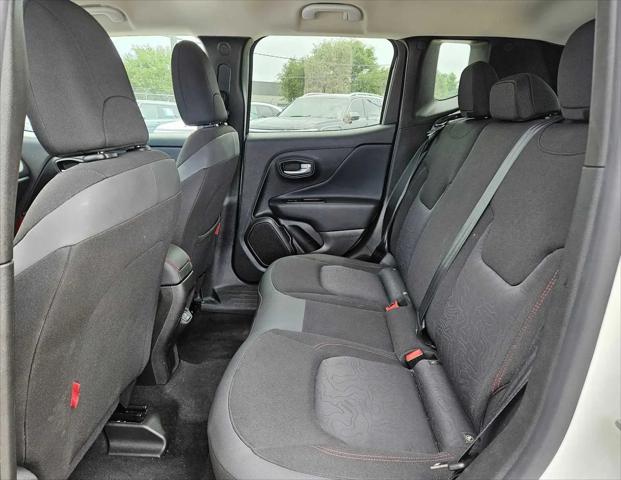 2023 Jeep Renegade Trailhawk 4x4