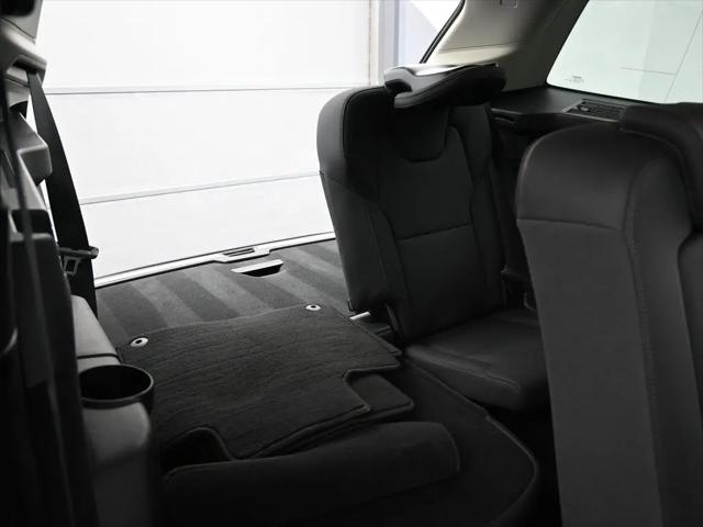 2025 Volvo XC90 B5 Plus 7-Seater