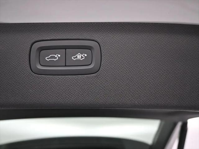 2025 Volvo XC90 B5 Plus 7-Seater