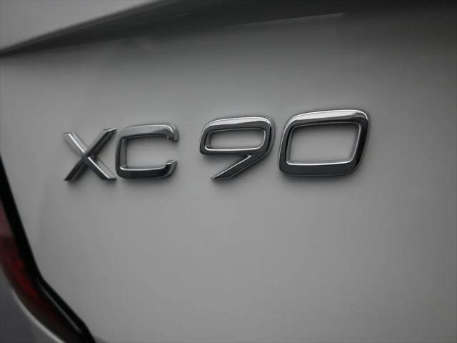 2025 Volvo XC90 B5 Plus 7-Seater