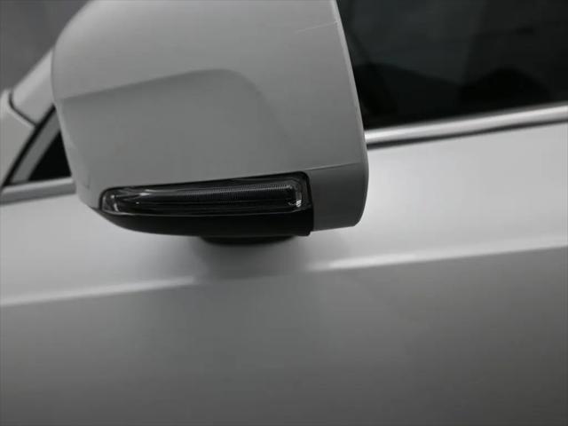 2025 Volvo XC90 B5 Plus 7-Seater