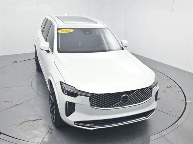 2025 Volvo XC90 B5 Plus 7-Seater
