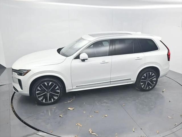 2025 Volvo XC90 B5 Plus 7-Seater