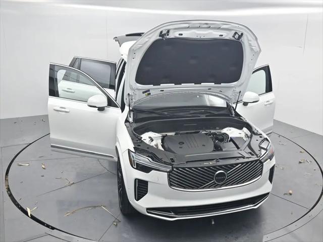 2025 Volvo XC90 B5 Plus 7-Seater