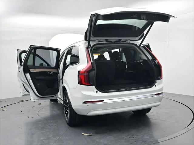 2025 Volvo XC90 B5 Plus 7-Seater
