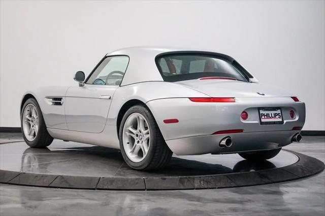 2003 BMW Z8 Standard