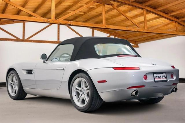 2003 BMW Z8 Standard