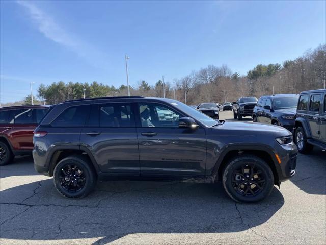 2026 Jeep Grand Cherokee Altitude 4x4