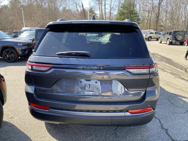 2026 Jeep Grand Cherokee Altitude 4x4
