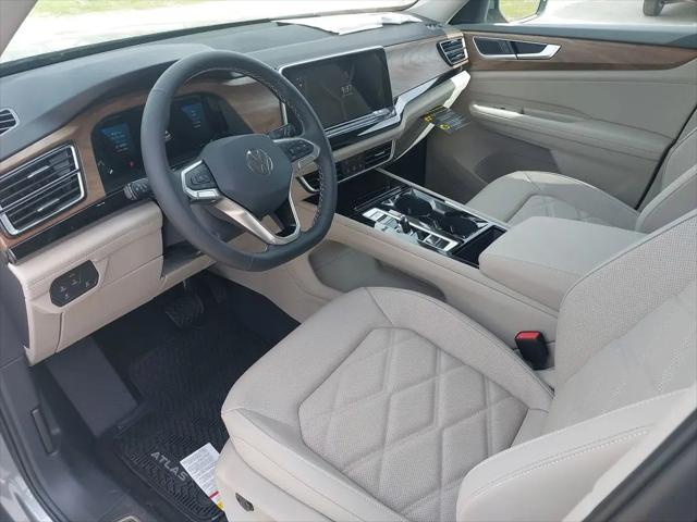 2026 Volkswagen Atlas SE with Technology