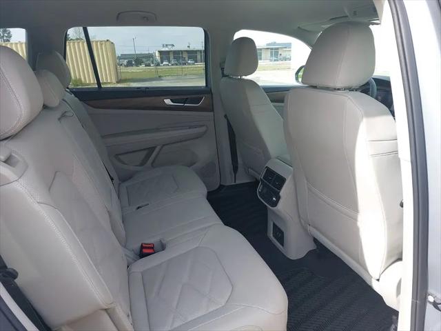 2026 Volkswagen Atlas SE with Technology