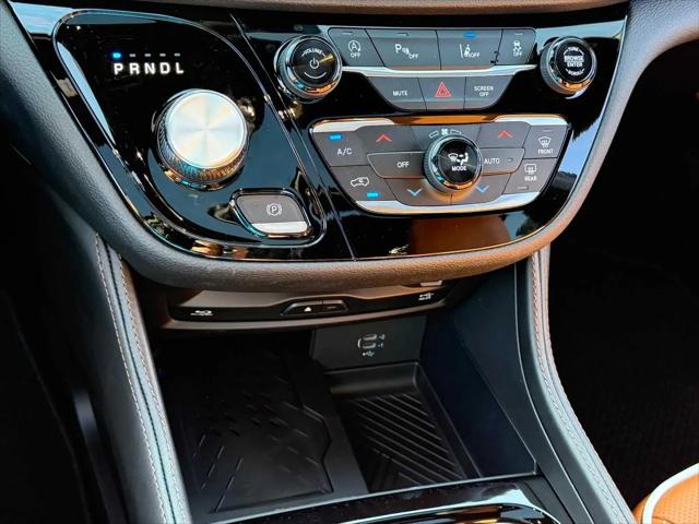 2026 Chrysler Pacifica Pinnacle AWD