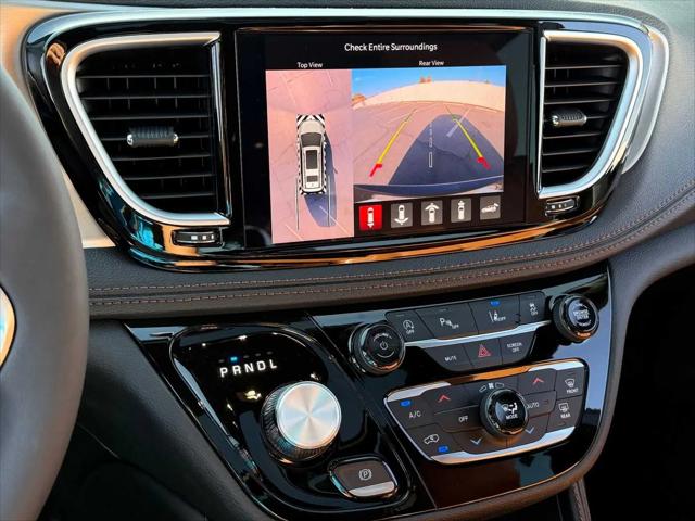 2026 Chrysler Pacifica Pinnacle AWD